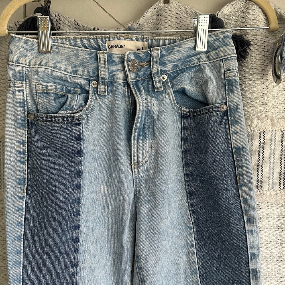 🌸Garage Two-Tone High Rise Jeans - Picture 4 of 13